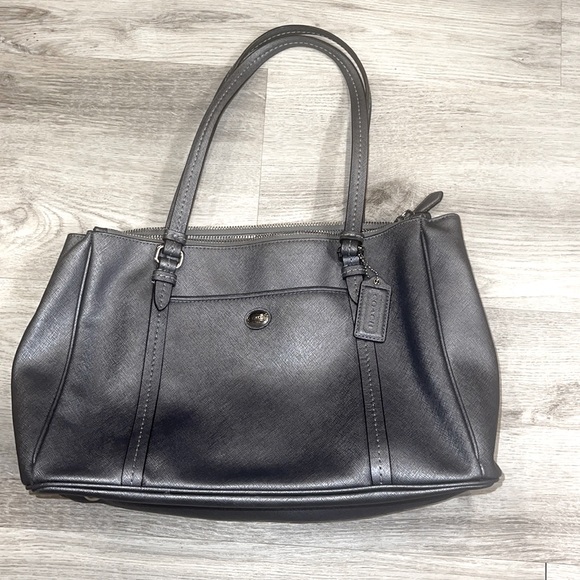 Coach Handbags - Coach handbag purse